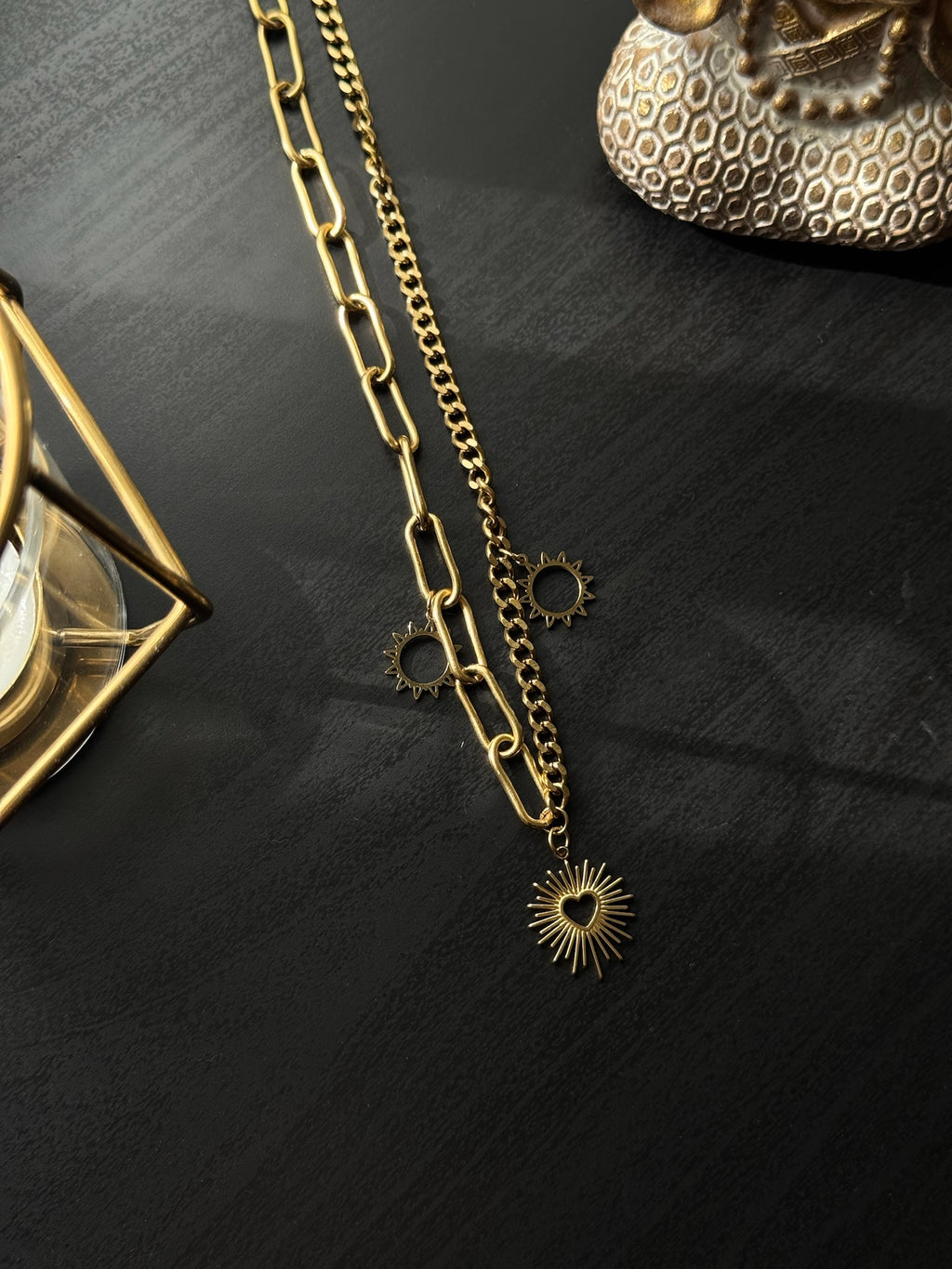 Hera Neckless